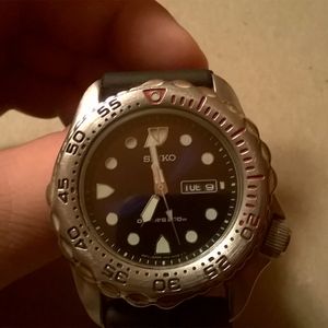 FS Used Seiko SHC043 200m Quartz Diver $50 Shipped USA Only | WatchCharts