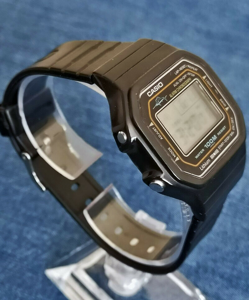 Vintage very rare 80s Casio W-300 Marlin module 106 men's