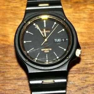 Mens Vintage SEIKO Quartz Wristwatch 6923-7060 SQ-100 | WatchCharts