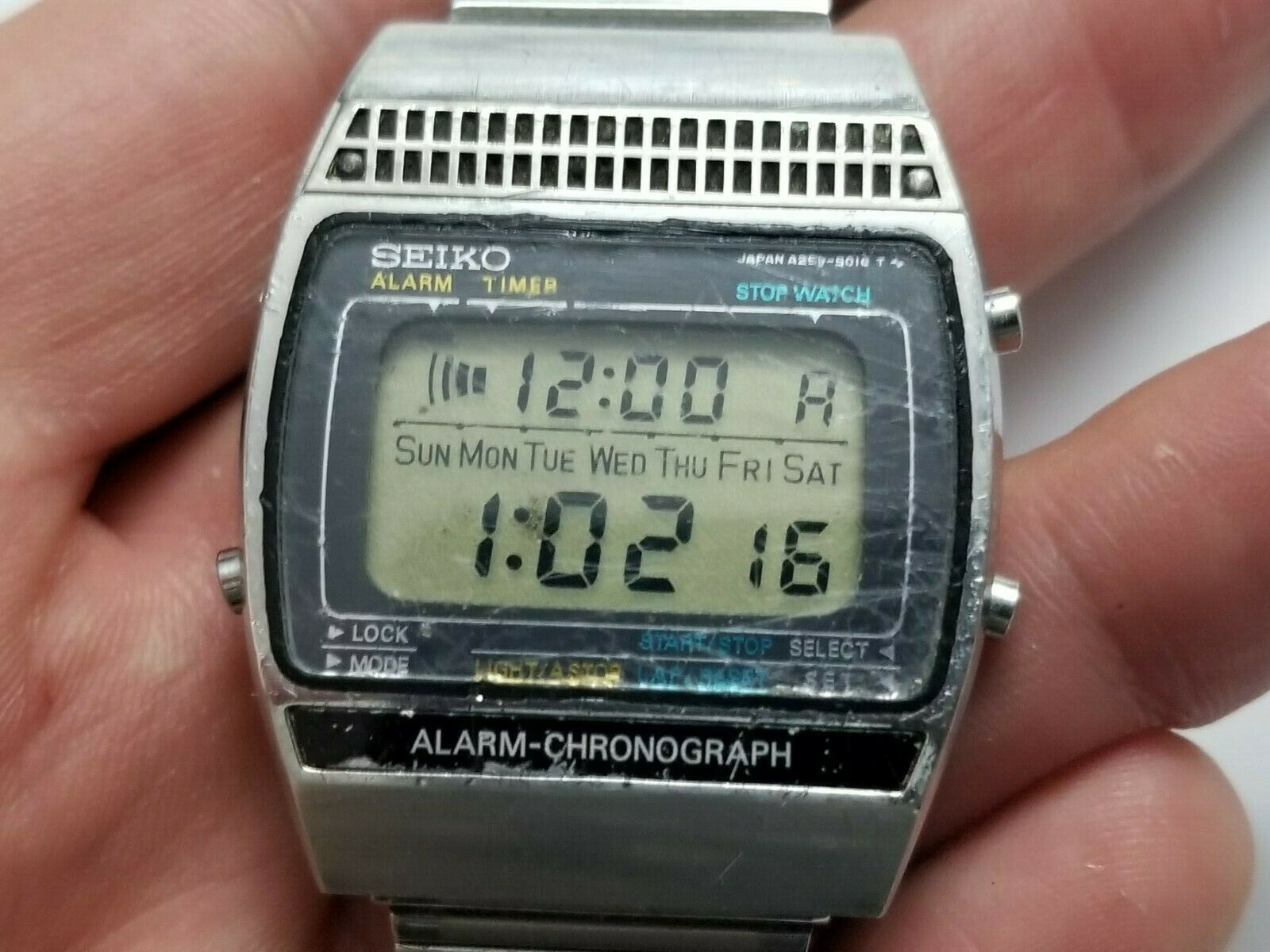 007 digital online watch