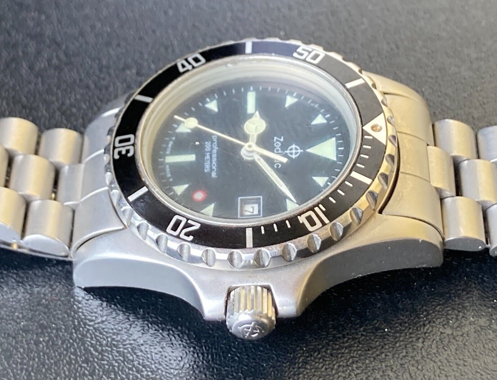 Vintage Zodiac Professional 200 m RED DOT 208.21.05 Ladies