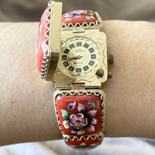 Vintage Watch chaika 17 Jewels Gold Round Womens Watches Soviet Russian  Watch Classic Watch Vintage Watch Women's Wrist Watch Chaika USSR - Etsy