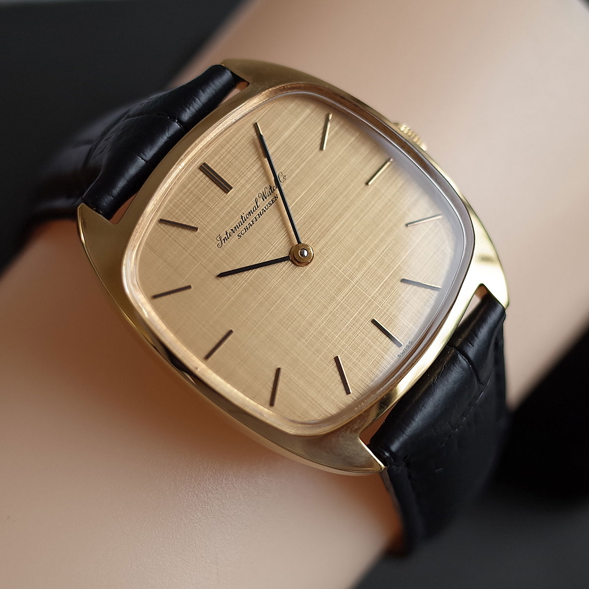 【jack621】IWC SHAFFHAUSEN オールドインTO.468 IWC/オールドインター/シャフハウゼン/シルバーダイヤル/魚