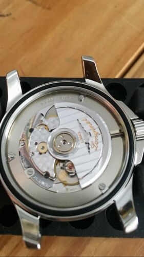 LONGINES CONQUEST AUTO 39MM L888.2 MOVEMENT 65 HR RESERVE BOX