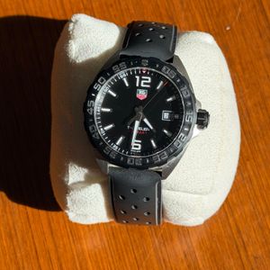 Tag Heuer WA1410 Formula 1 Watch Womens Blue Red SS Professional