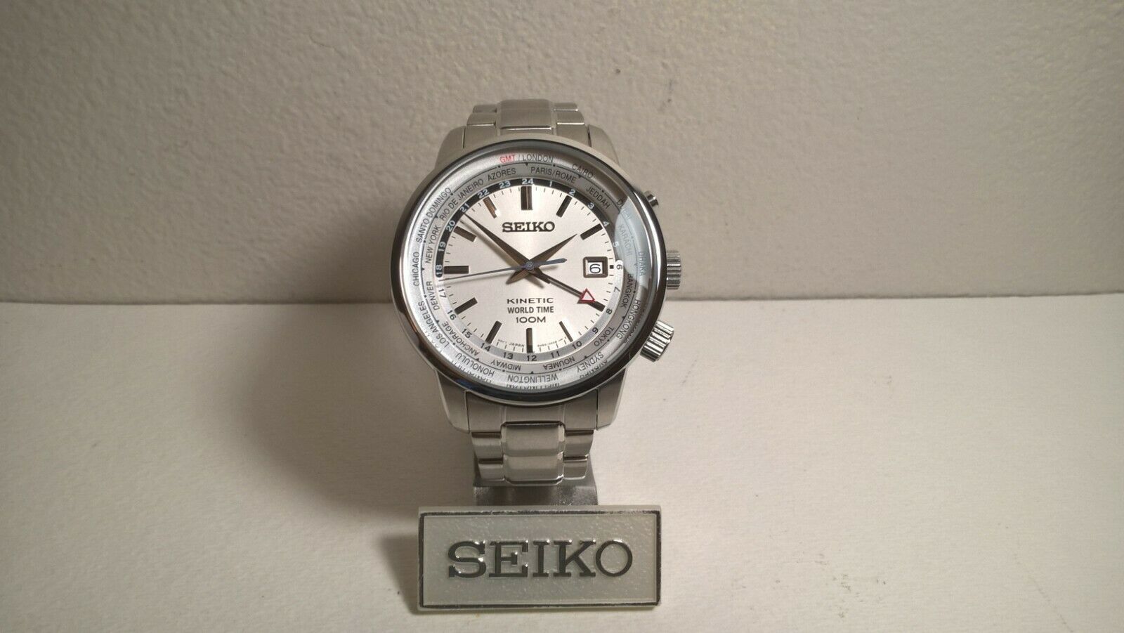 Mint Seiko 5m85 0af0 Sun067p1 Kinetic Gmt Word Time Watch Full Set Watchcharts