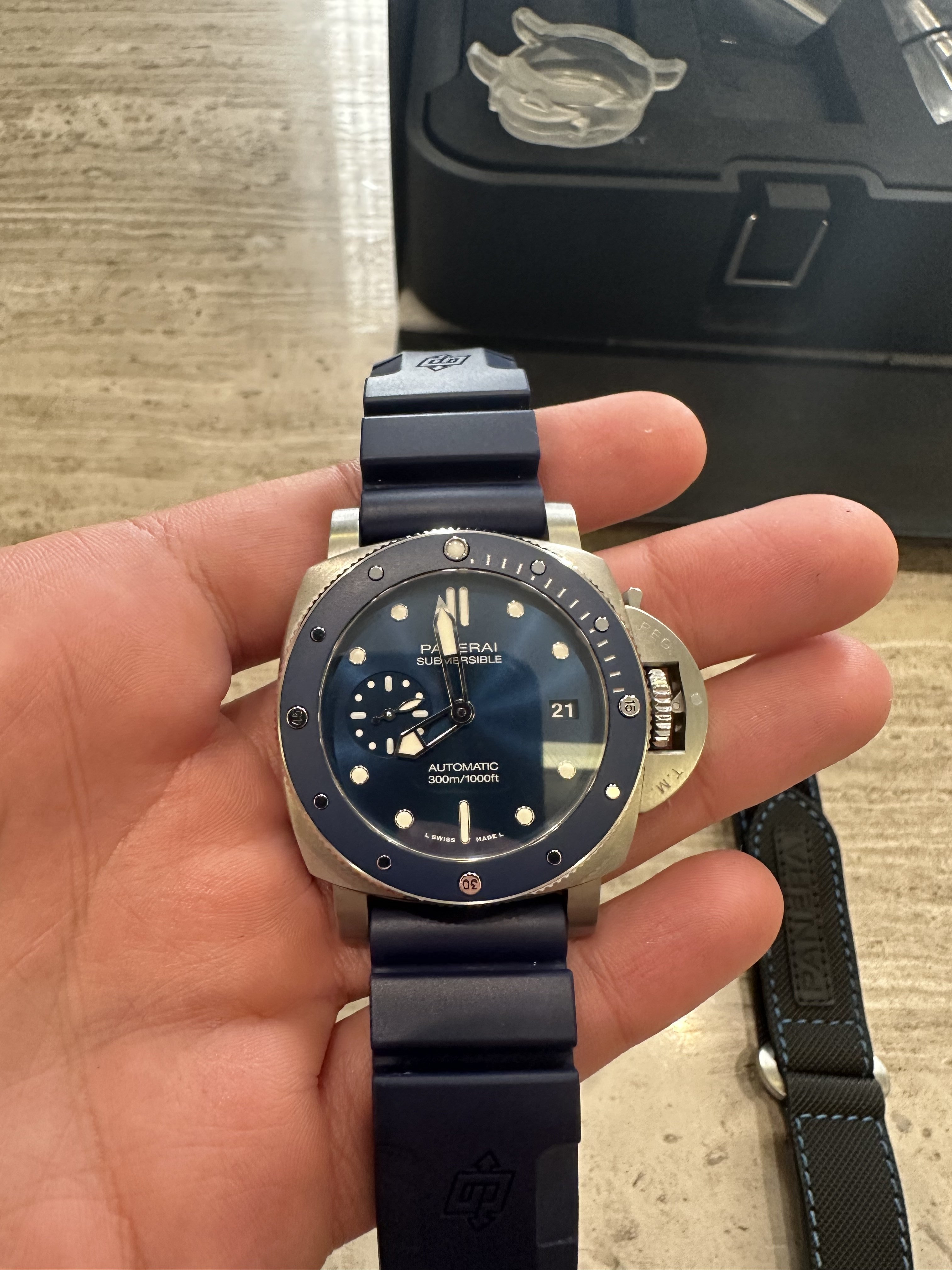 FS Mint Panerai Submersible Blue Pam1068 7 900 WatchCharts