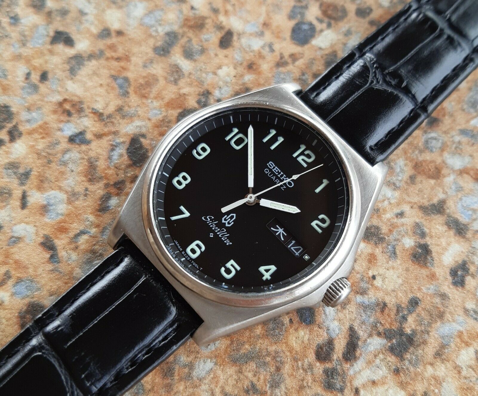 Vintage Seiko Silverwave Quartz JDM 8229 7000 Kanji Military Dial
