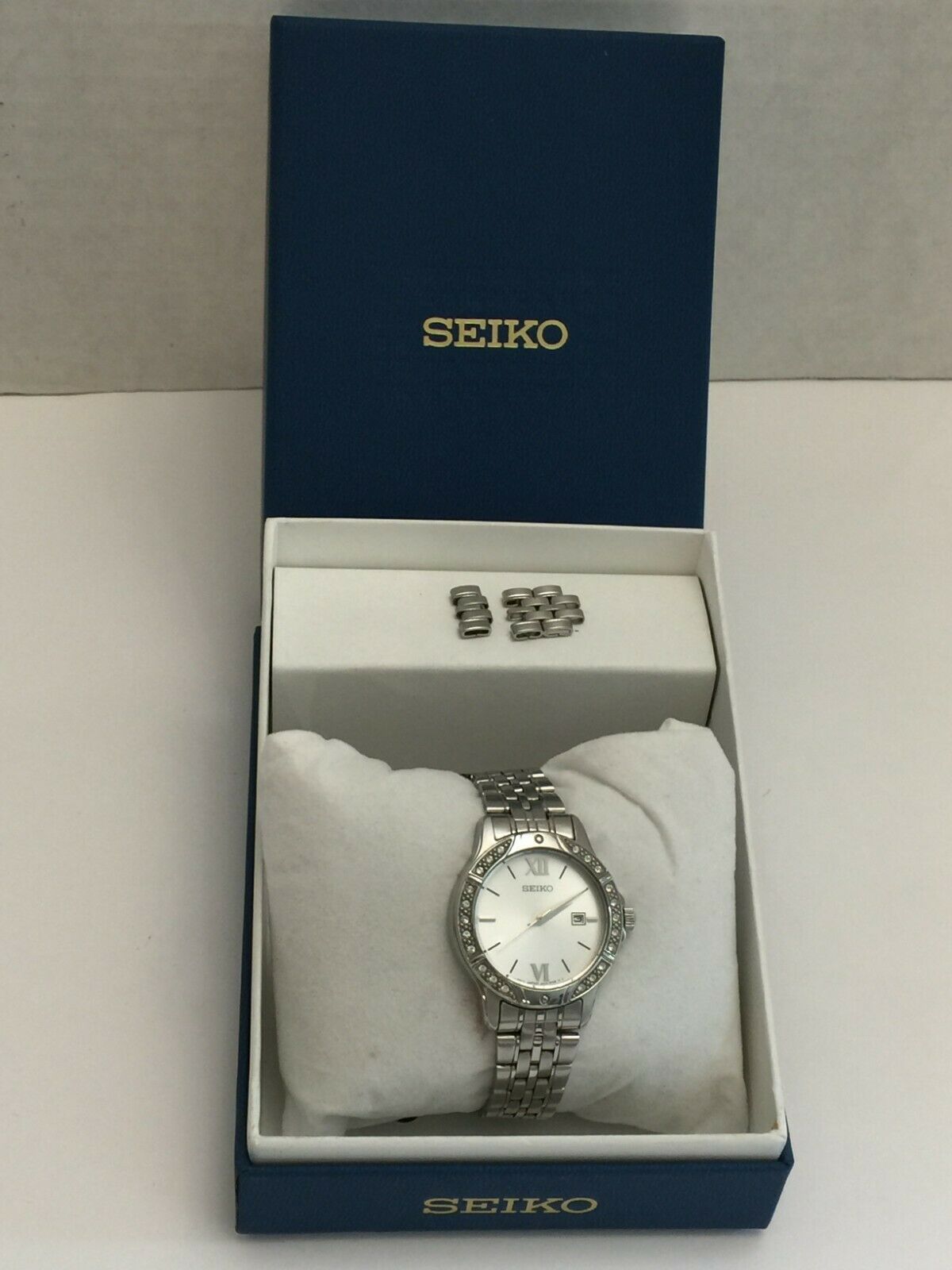 Seiko Ladies Qrtz Wrist Watch Swarovski Crystals W Date Box