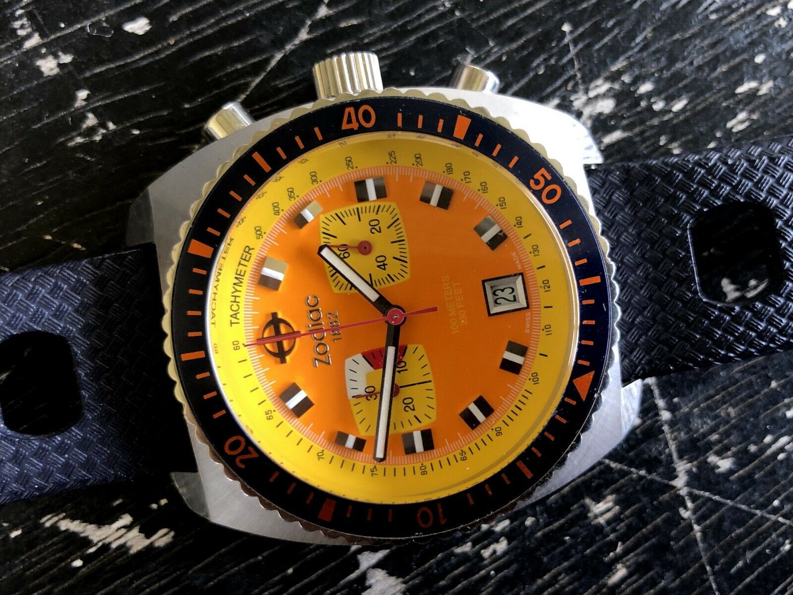 Zodiac SeaDragon Chronograph ZO2232 Orange Dial Rotating Bezel