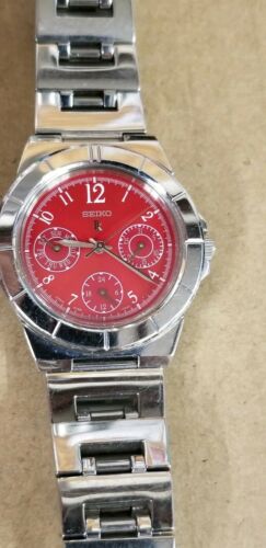 SEIKO Quartz Analog 5Y89 0B30 womans silver Wristwatch new