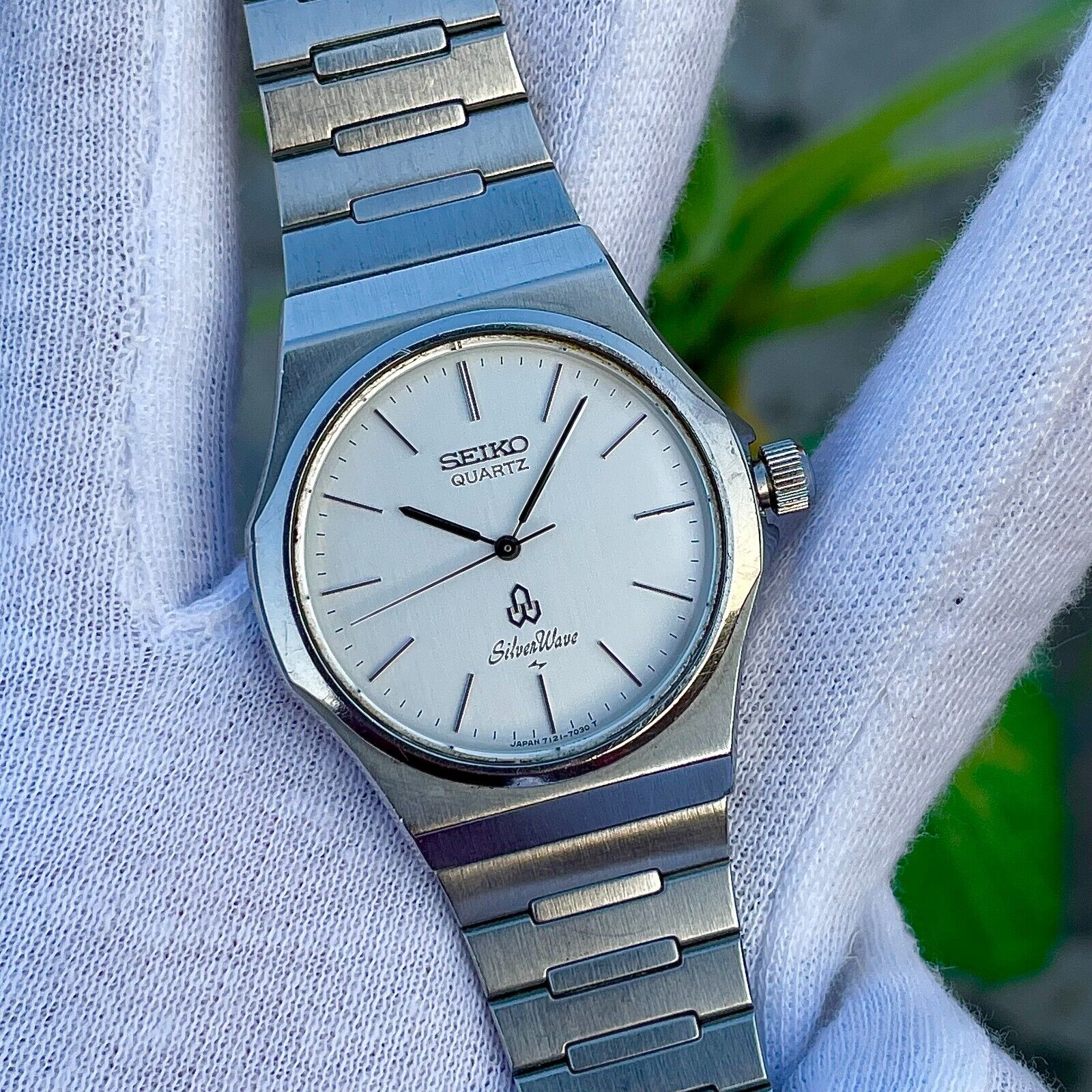 【稼働品】SEIKO SilverWave 腕時計 7121-7030 Vintage Seiko Nautilus Style Silver Wave Quartz Men's Watch 7121