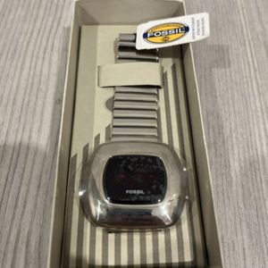 Vintage LED FOSSIL Watch NOS 2002 JR7749 New | WatchCharts Vintage LED FOSSIL Watch NOS 2002 JR7749 New | WatchCharts