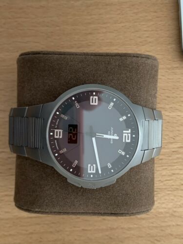 Junghans Mega Titanium Funkuhr mit Chronograph DCF77 WatchCharts