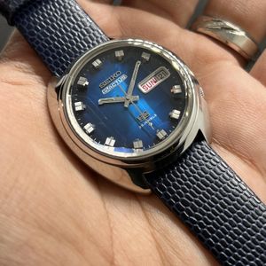 【プレミア個体】SEIKO 5ACTUS 6106-7600 1973年 ブルー Seiko 5 6106-7600 Price as of May 2026 | WatchCharts