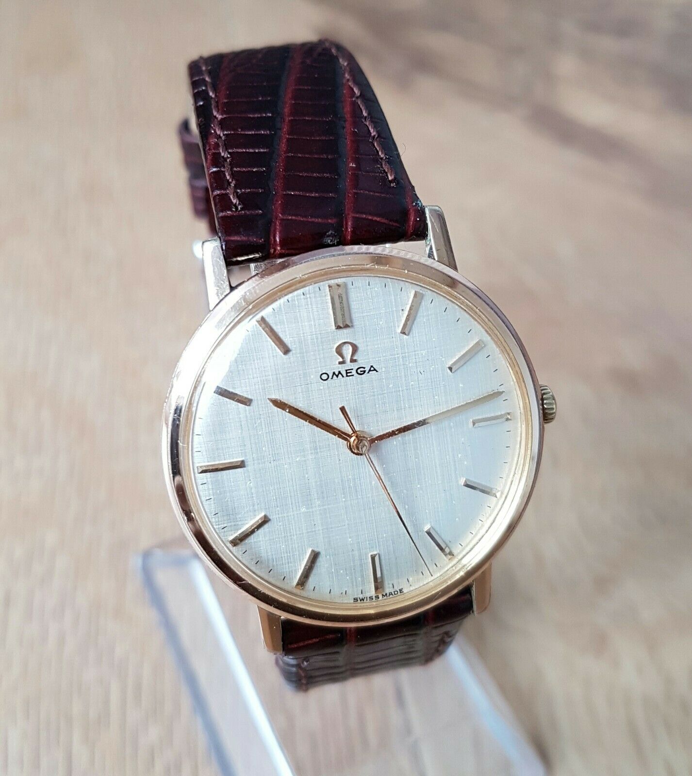 Omega rare REF 131.015 gents watch 1964, Cal 600, textured dial 