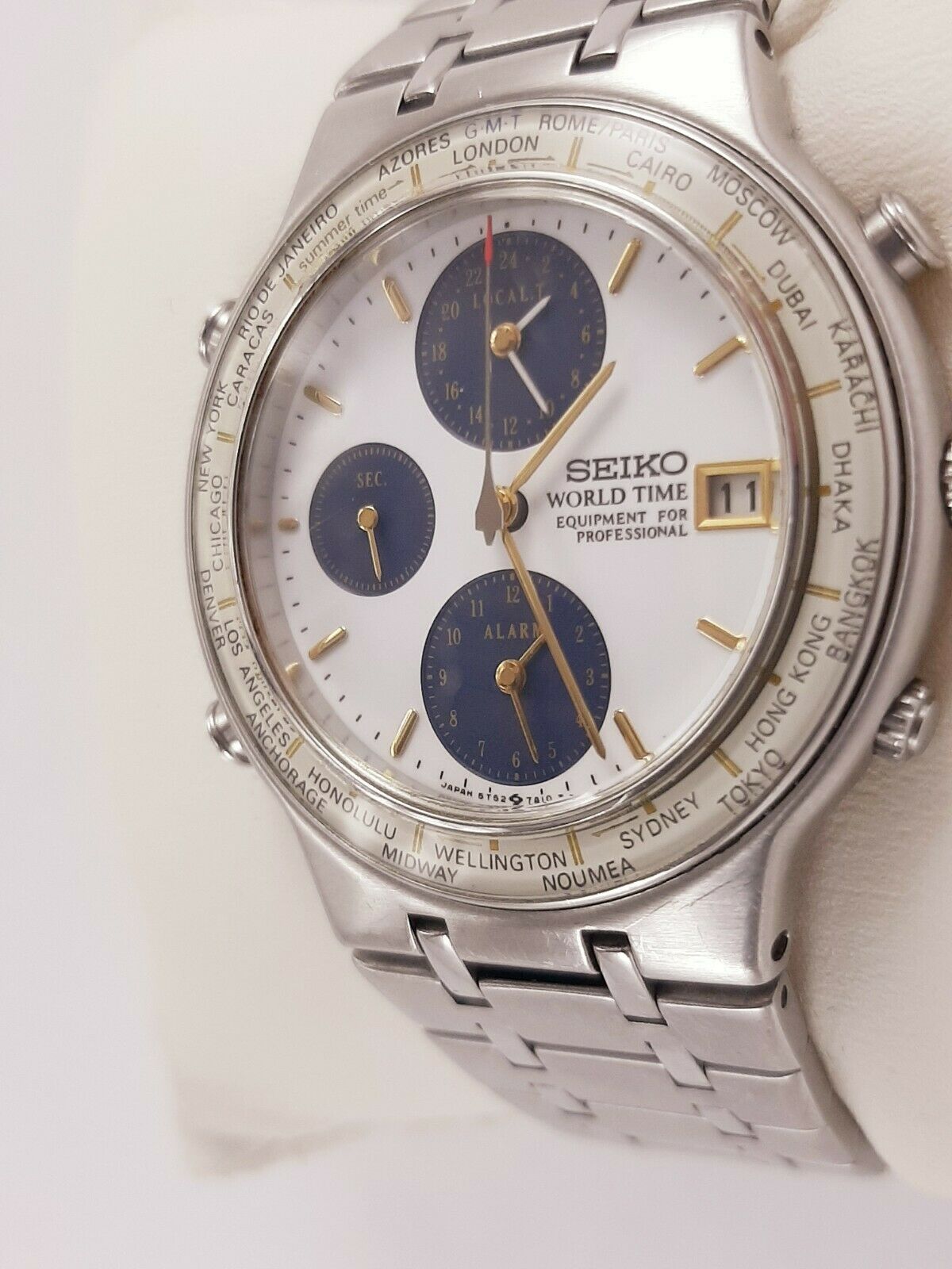 Seiko world time 5T52-7A00 Wrist Watch | WatchCharts