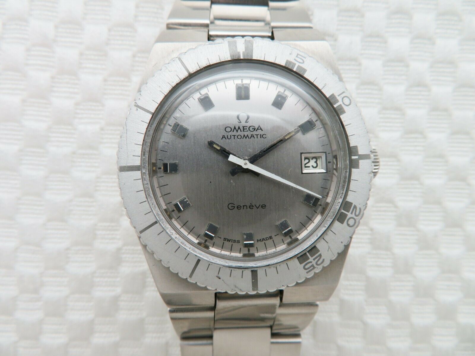 Mens Vintage 1972 OMEGA Automatic Geneve Diving Wristwatch