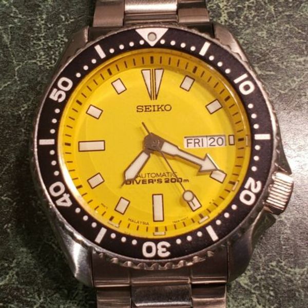 SKXA35 Seiko Automatic Diver's Watch 200m Yellow 'Bumblebee' 7S26-0028  MALAYSIA | WatchCharts