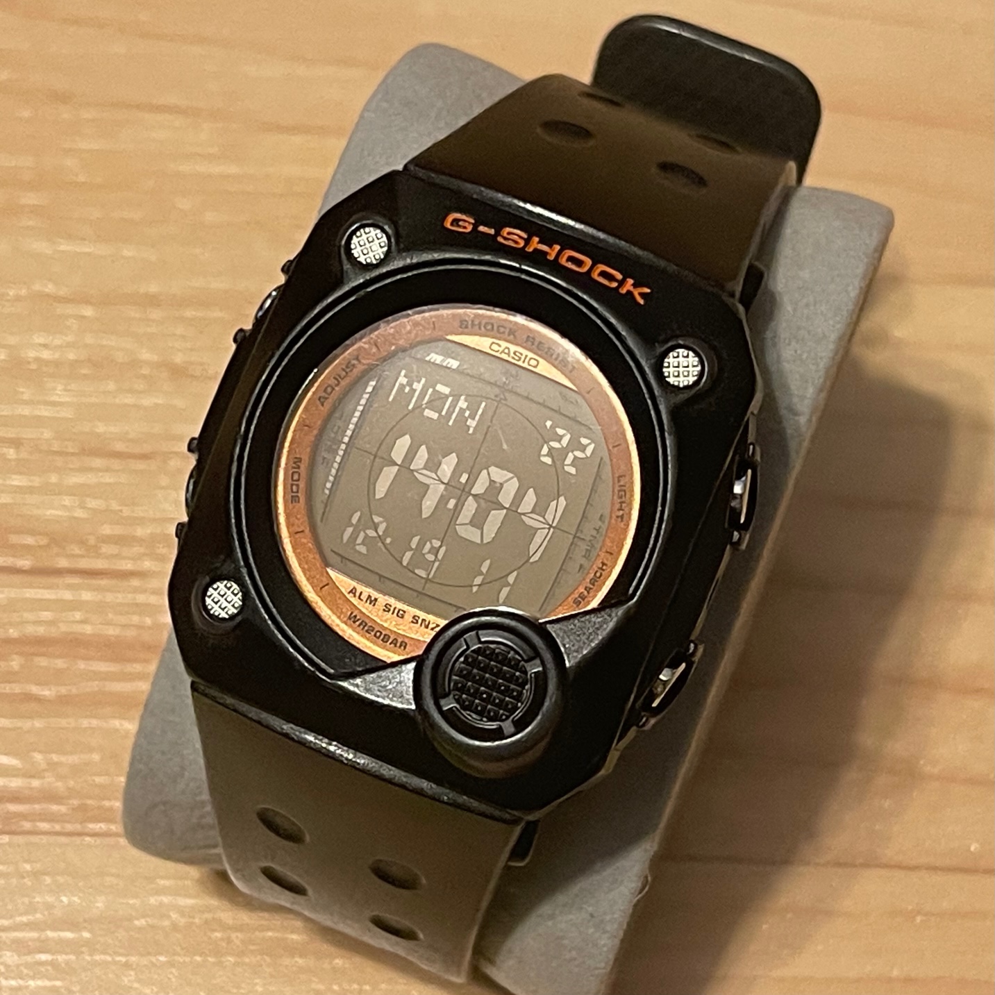 WTS] Casio G-Shock G-8000B-4 “Sniper” Vintage Orange Black Digital 