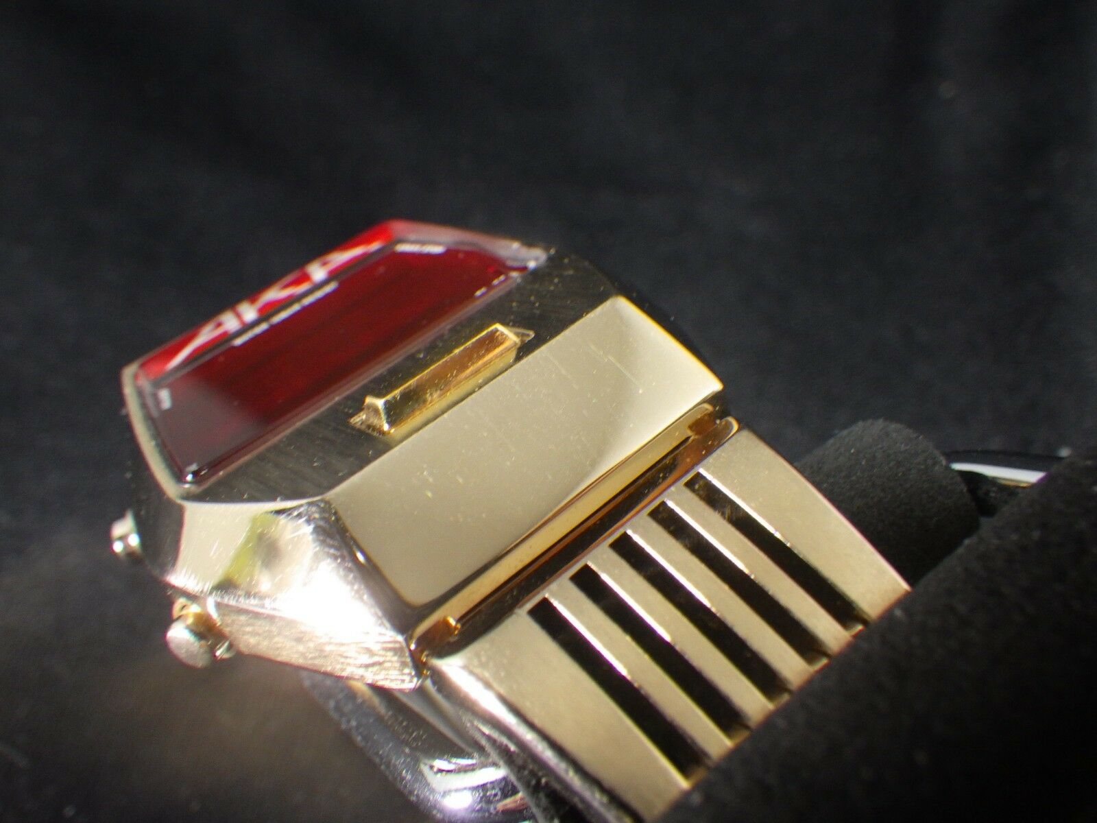 SEIKO ALBA AKA YELLOW 限定品 ダースベイダW670 NMint Seiko Alba AKA Limited Yellow Darth Vader AMAD002 W670