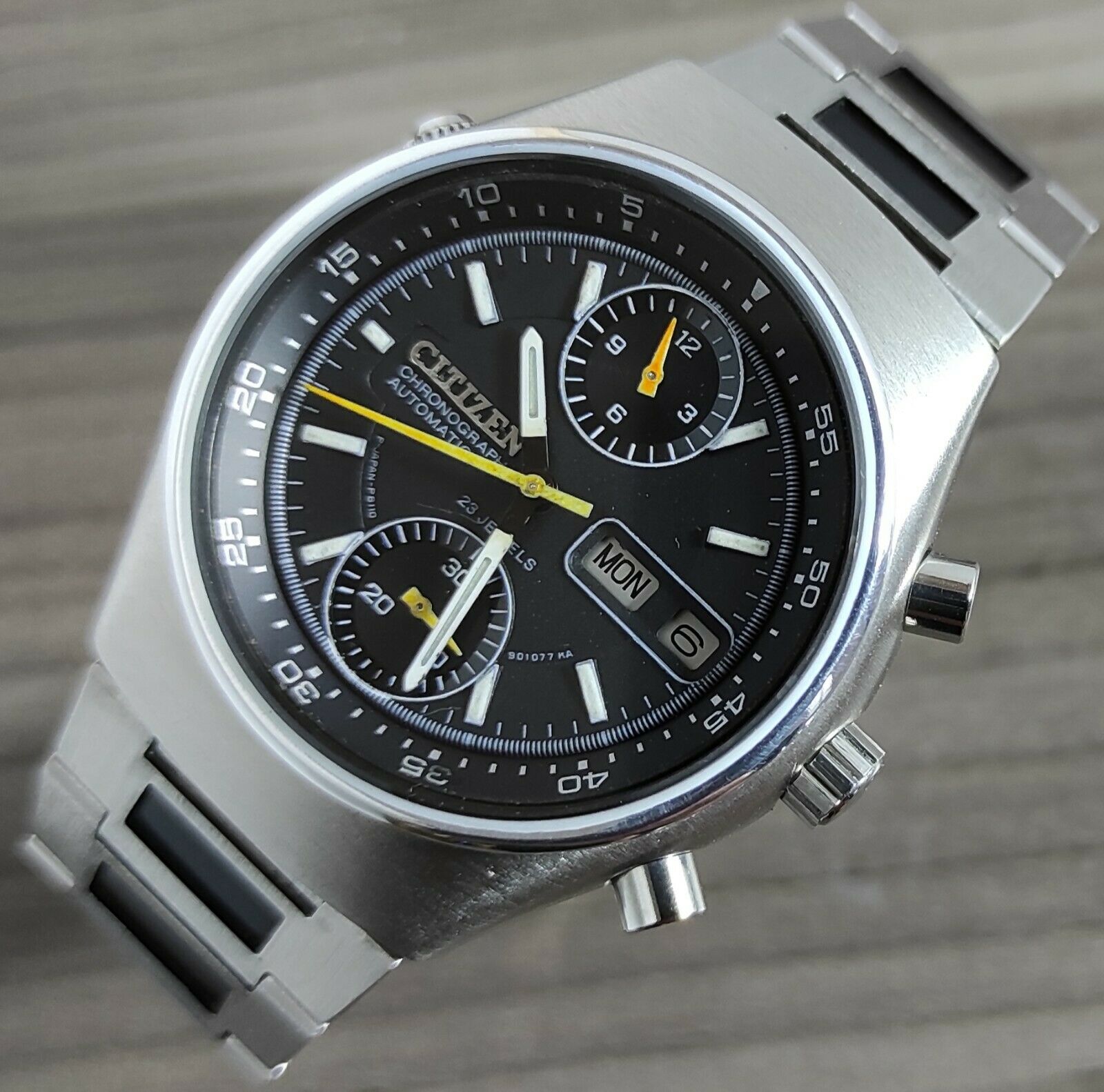 1970 s VINTAGE CITIZEN CHRONOGRAPH FLYBACK S S AUTOMATIC MENS WATCH 67 9119 WatchCharts Marketplace