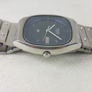 Seiko SQ Quartz 8223- 510A Arabic & English days. rare model