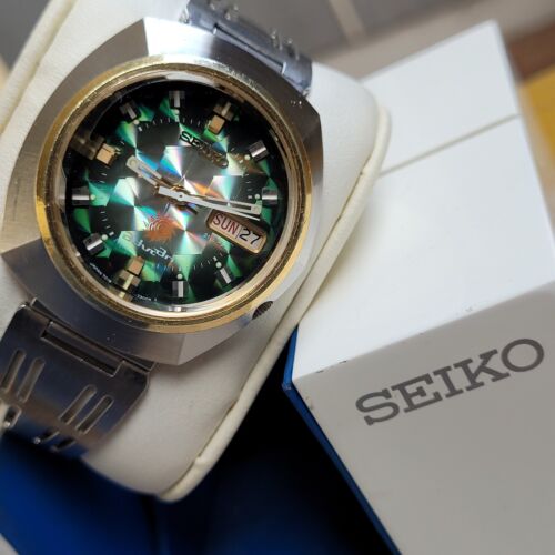 Seiko - Advan Holographic dial Asymmetric Case Vintage Automatic