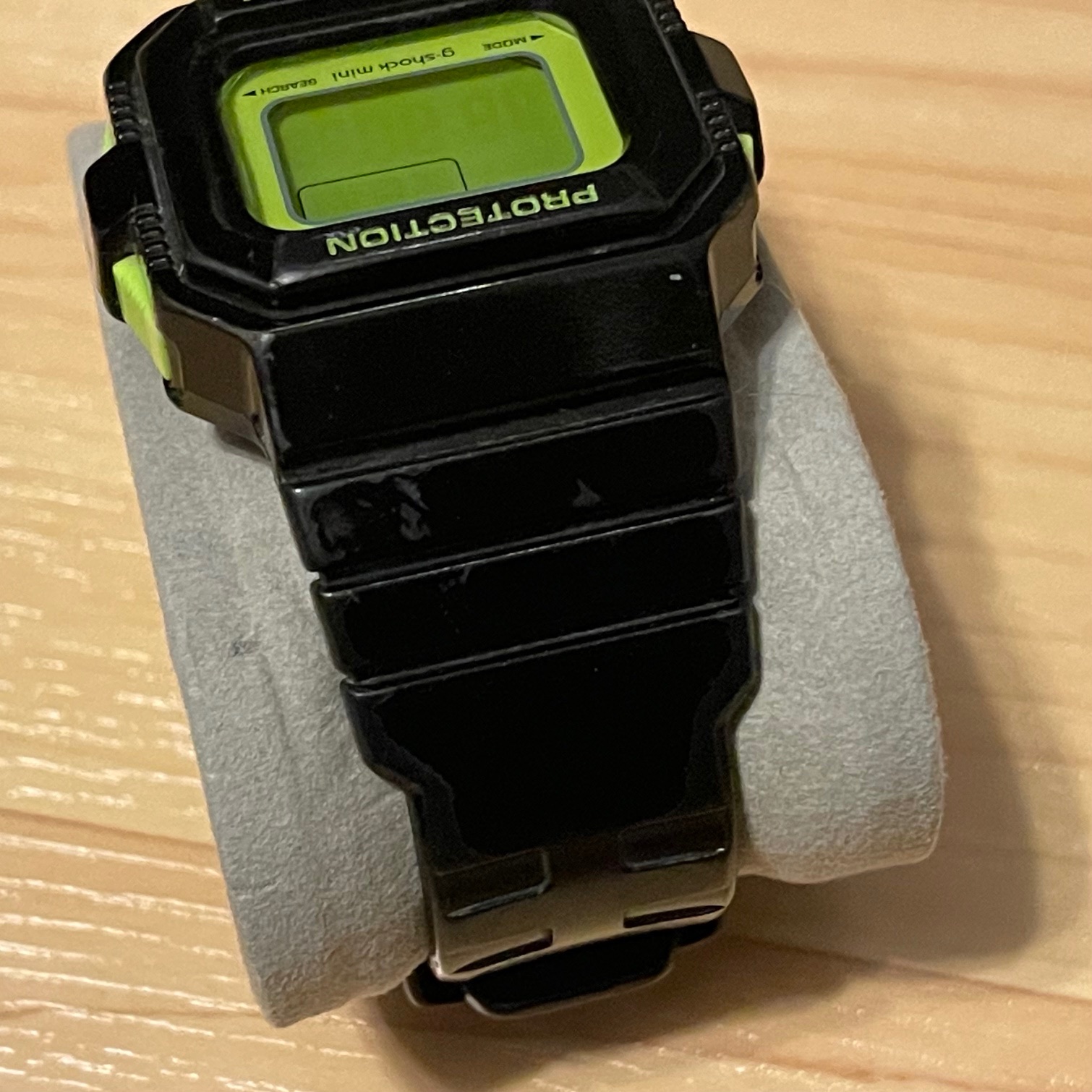 WTS] Casio G-Shock Mini GMN-550-1C Lime Green Black Square Digital