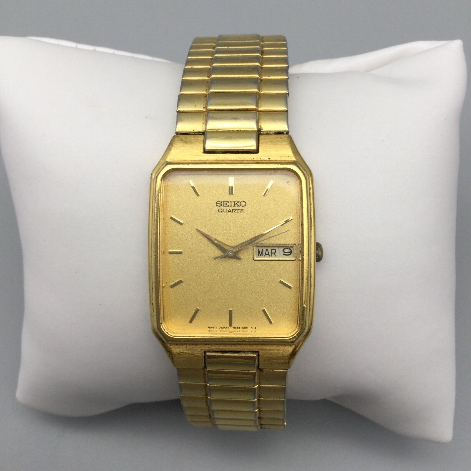 Vtg Chantilly Watch Women 32mm Gold Tone MOP‎ Dial Stretch Band New Battery Elgin Watch Women 18mm MOP Dial Gold Tone Oval EG8074  main image 4
