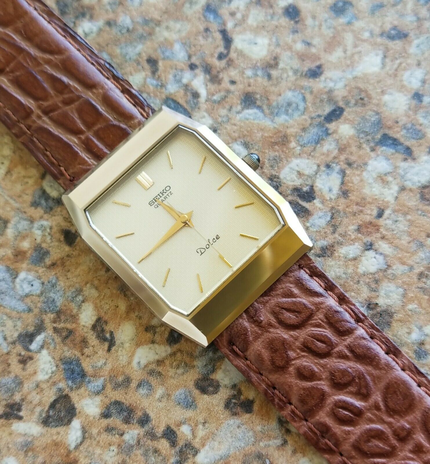 Seiko Dolce 6030 5530 NSAG April 1983 Super Hard alloy case 