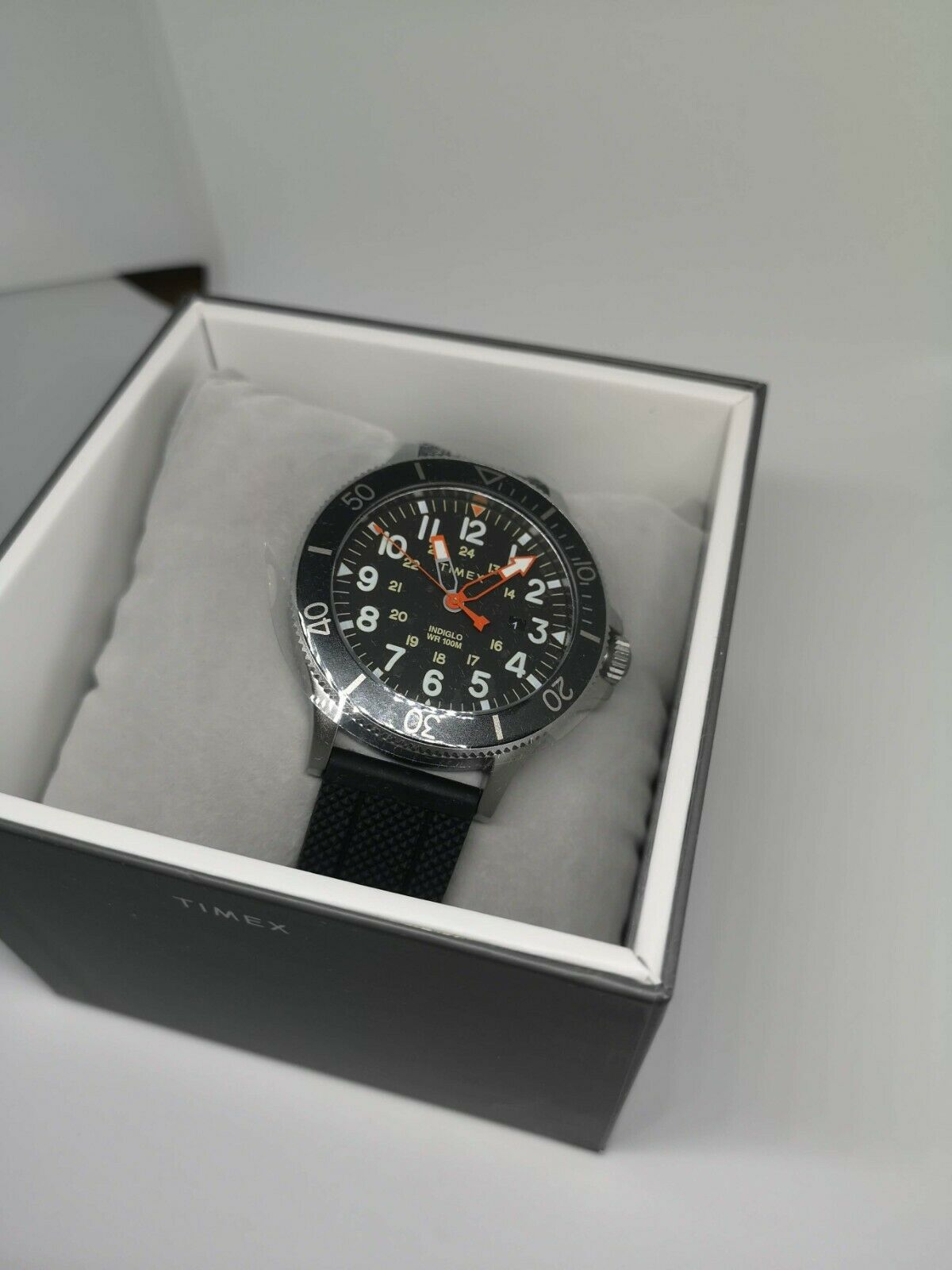 Timex tw2r60600 clearance