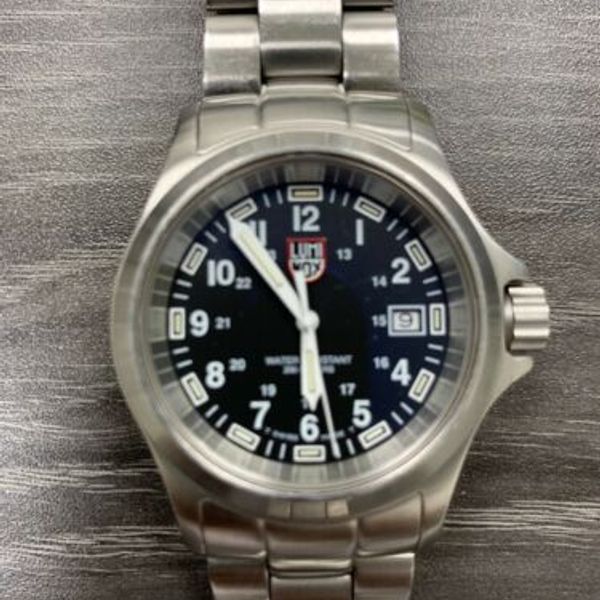 Luminox Series 800 MBM H3 Stainless Steel 200m Water Resistant