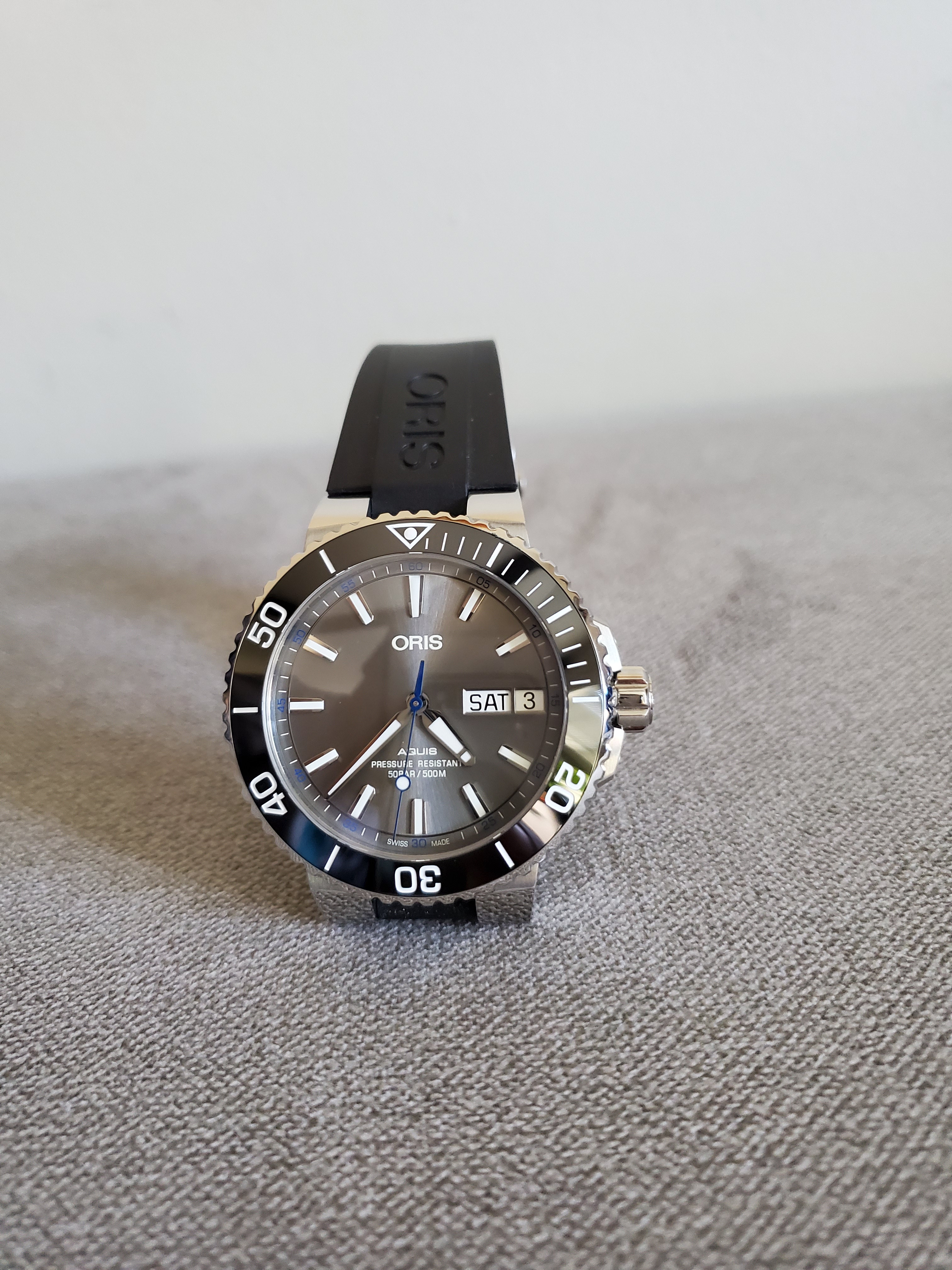 Oris Aquis Date Hammerhead Limited Edition 75277334183