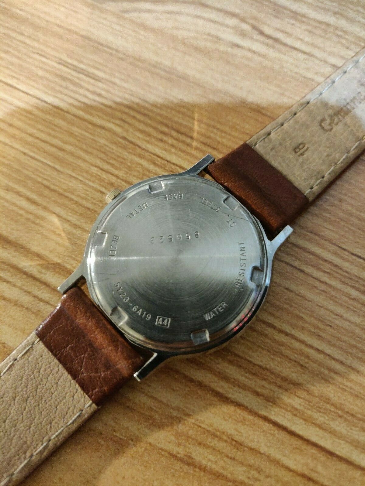 Vintage Seiko 5Y23-6A19 Mens Watch 33mm Cream Dial Leather Day Date New Battery Rare Vintage Seiko Quartz 5Y23-6A19 Daydate, New battery  main image 2