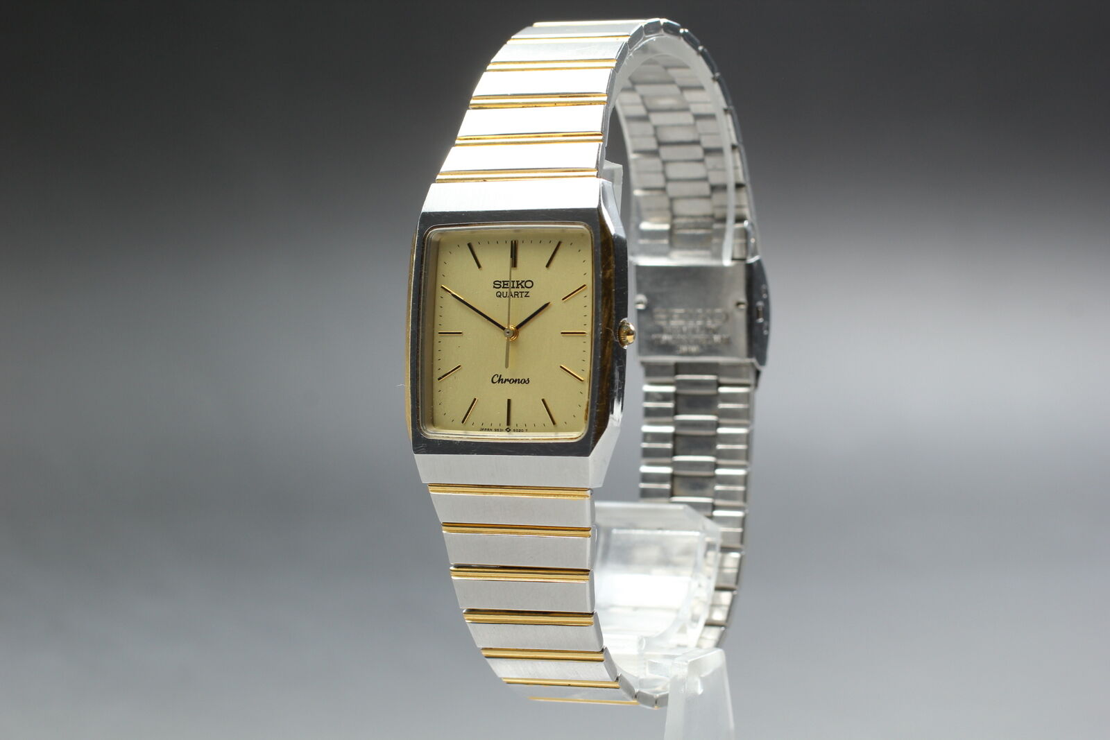 SEIKO Chronos 9531-5020 Gold Dial Tank Quartz Midsize Vintage