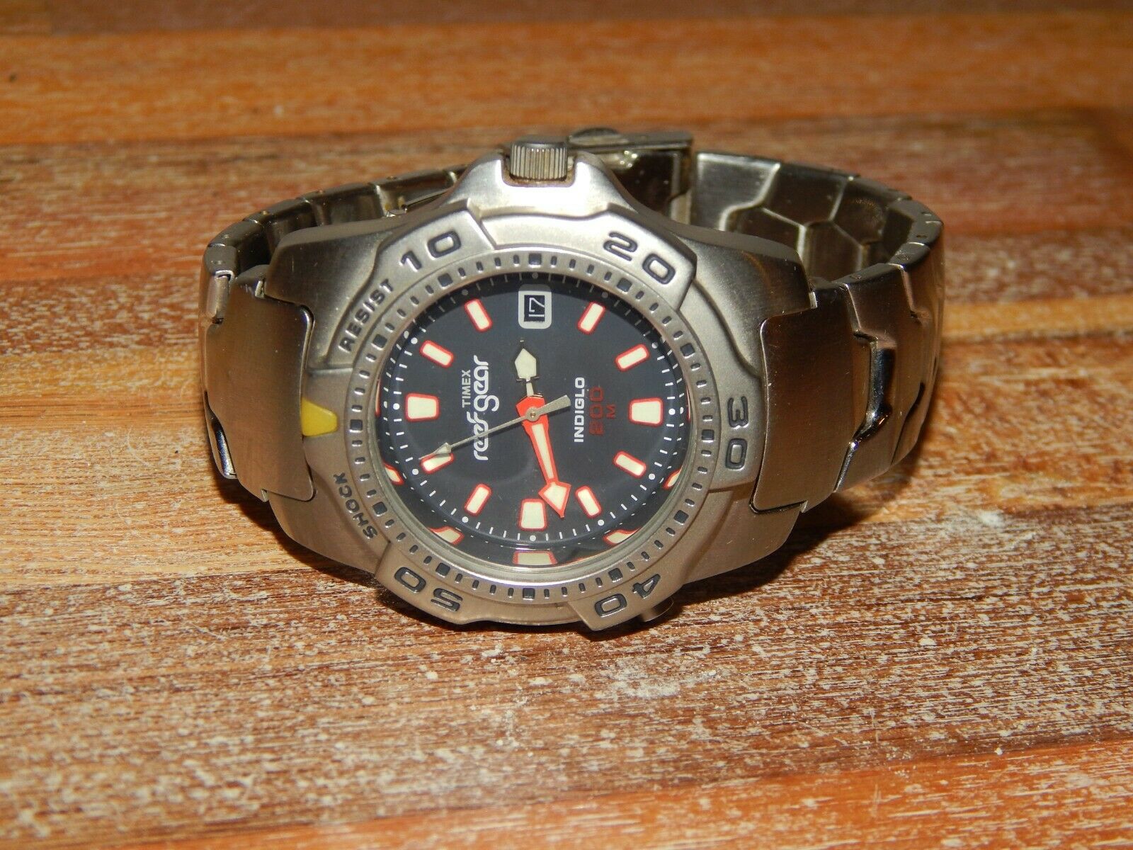 timex reef gear indiglo 200m