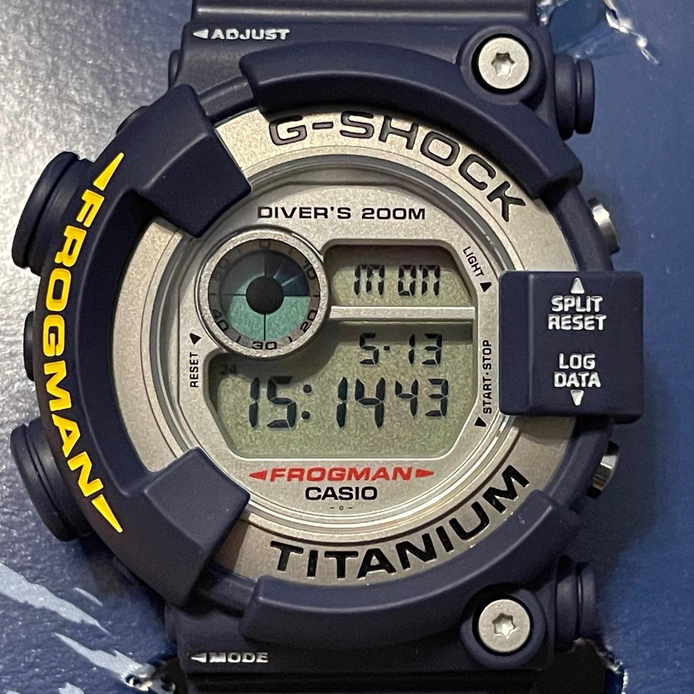 WTS] Casio G-Shock DW-8200NK-2JR Men in Navy Blue Vintage