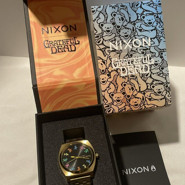 NIXON Grateful Dead Time Teller A1341 100m Water Resistant Analog