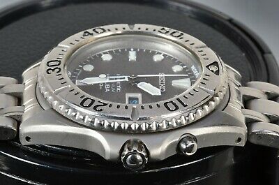 Seiko 5M63-0B40 SBCZ005 Grey Ghost 200m Diver Kinetic Titanium