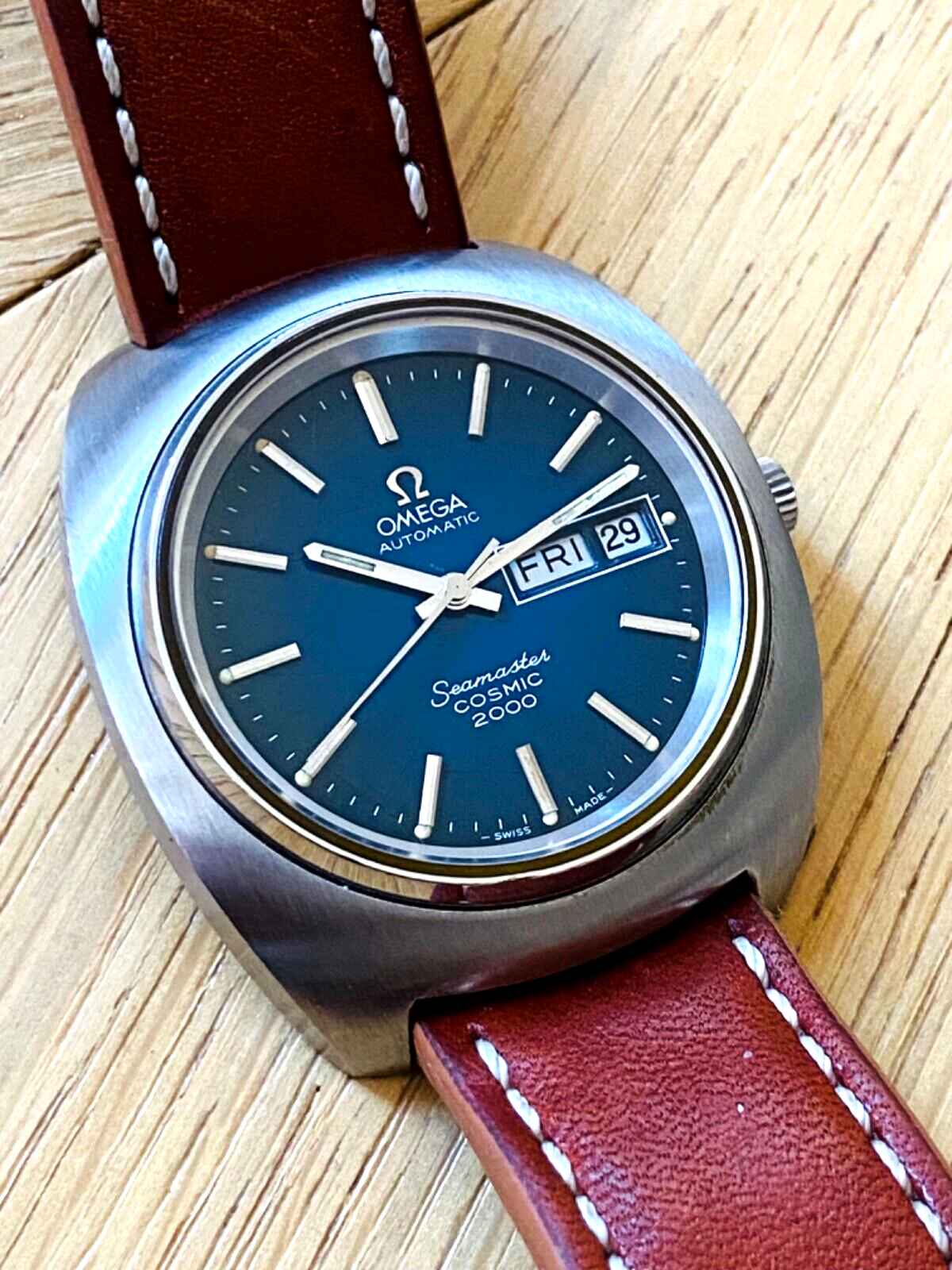 Omega seamaster clearance cosmic 2000 value