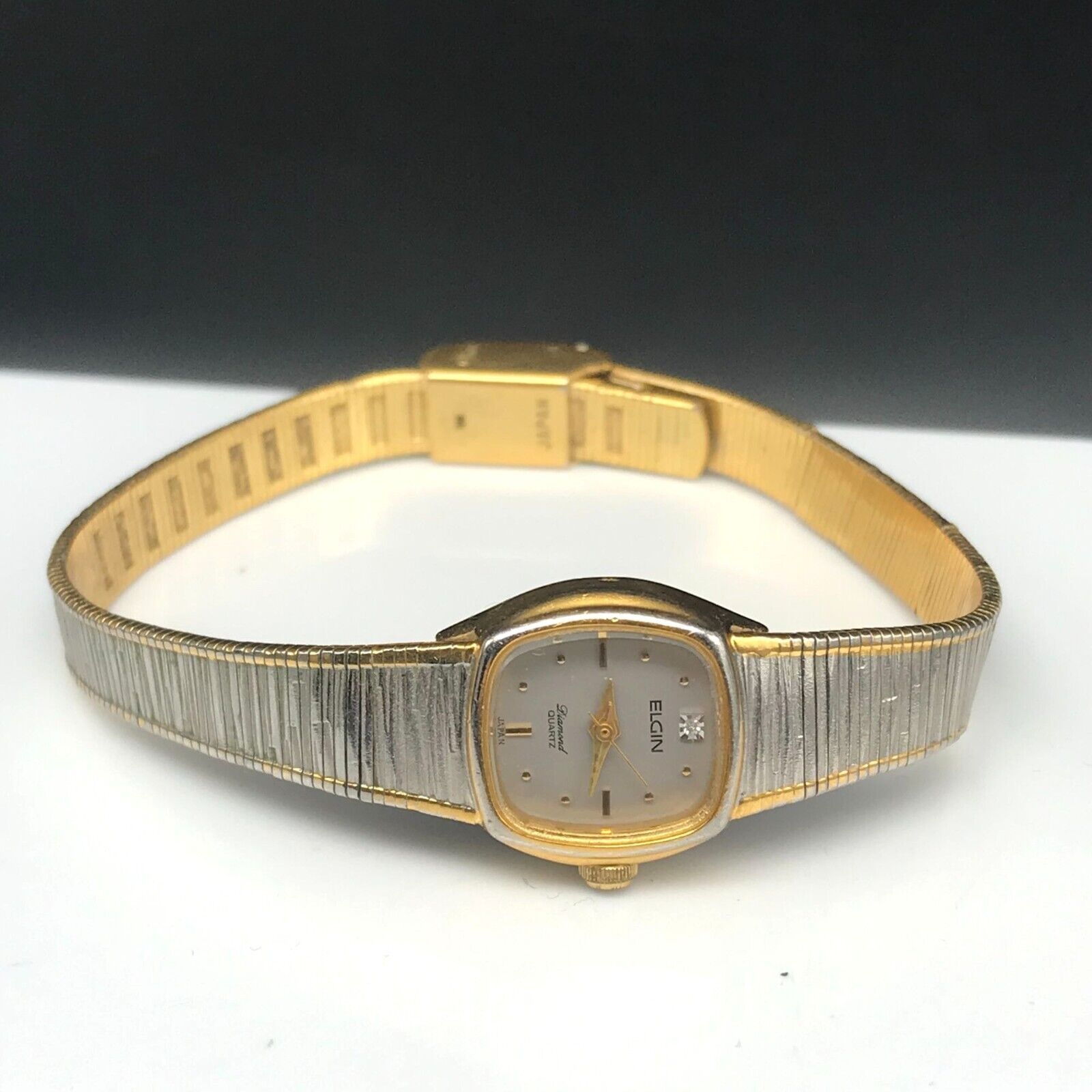 ELGIN Woman’s Gold Tone Watch EPR06-007 5Y30 Ruby and Diamond Chips Vintage Elgin Ladies Quartz 6 Diamond-Gold tone Wrist Watch  main image 2