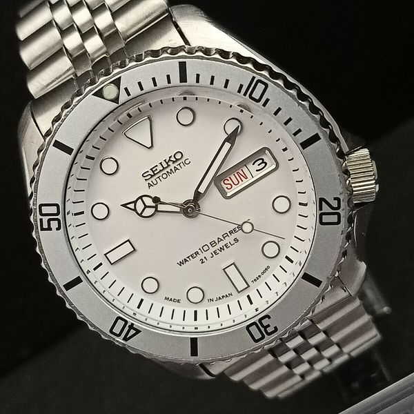 【値下げ不可Supreme/SeikoMaiAlarmClock ホワイト 245 USD] ***Nice Seiko SKX007 