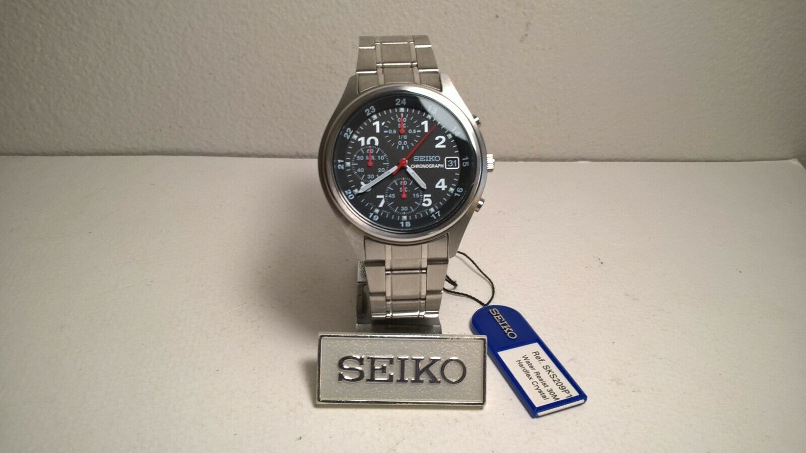 Sporty Seiko SKS209P1 V657-7110 Quartz Chronograph; Original