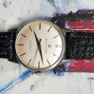 Seiko Laurel 14046 Diashock 17 Jewels | WatchCharts Marketplace