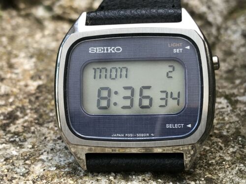 Montre best sale digitale vintage