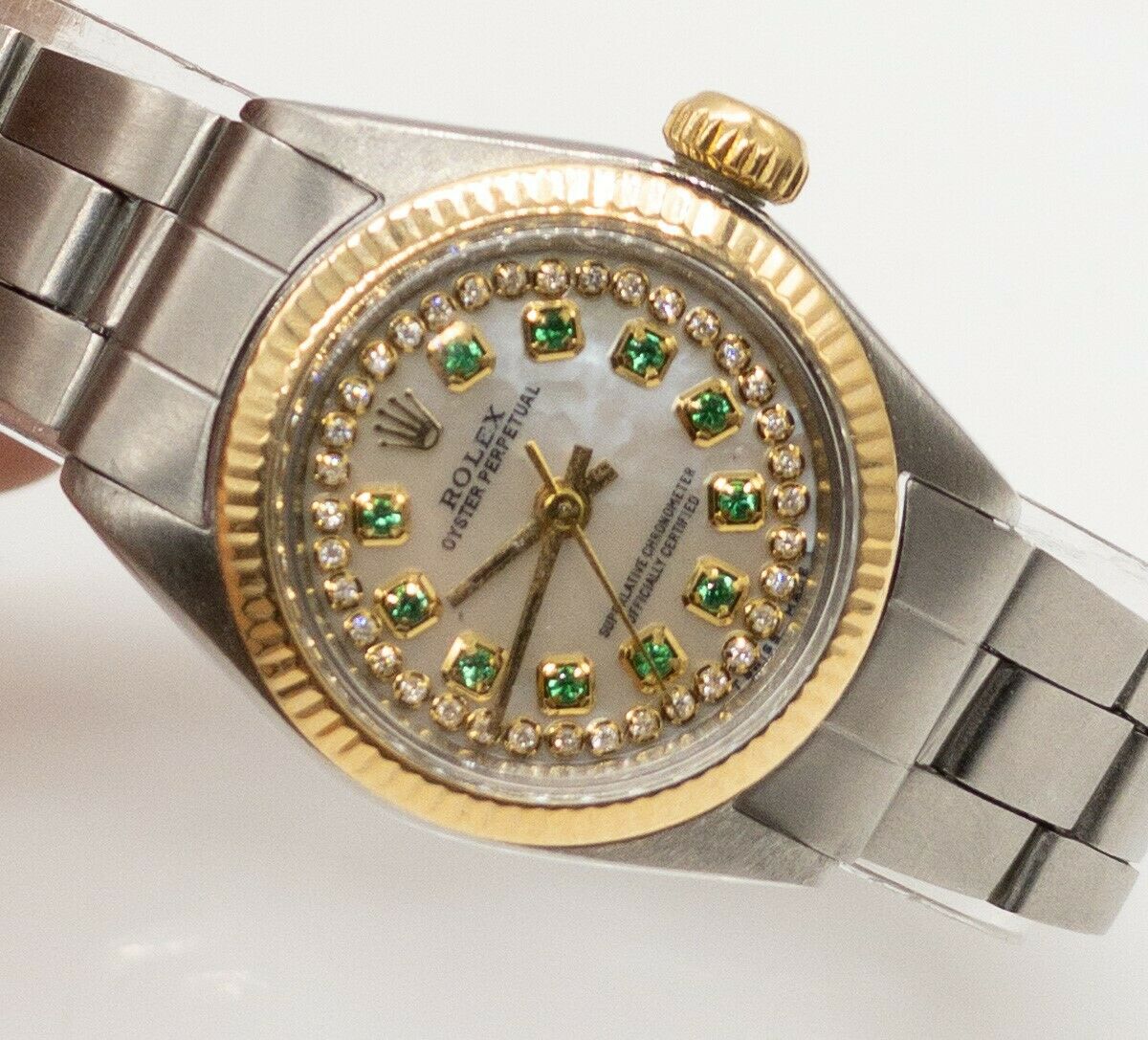 Estate 8000 ROLEX Oyster Ladies Emerald Diamond 18k Yellow Gold