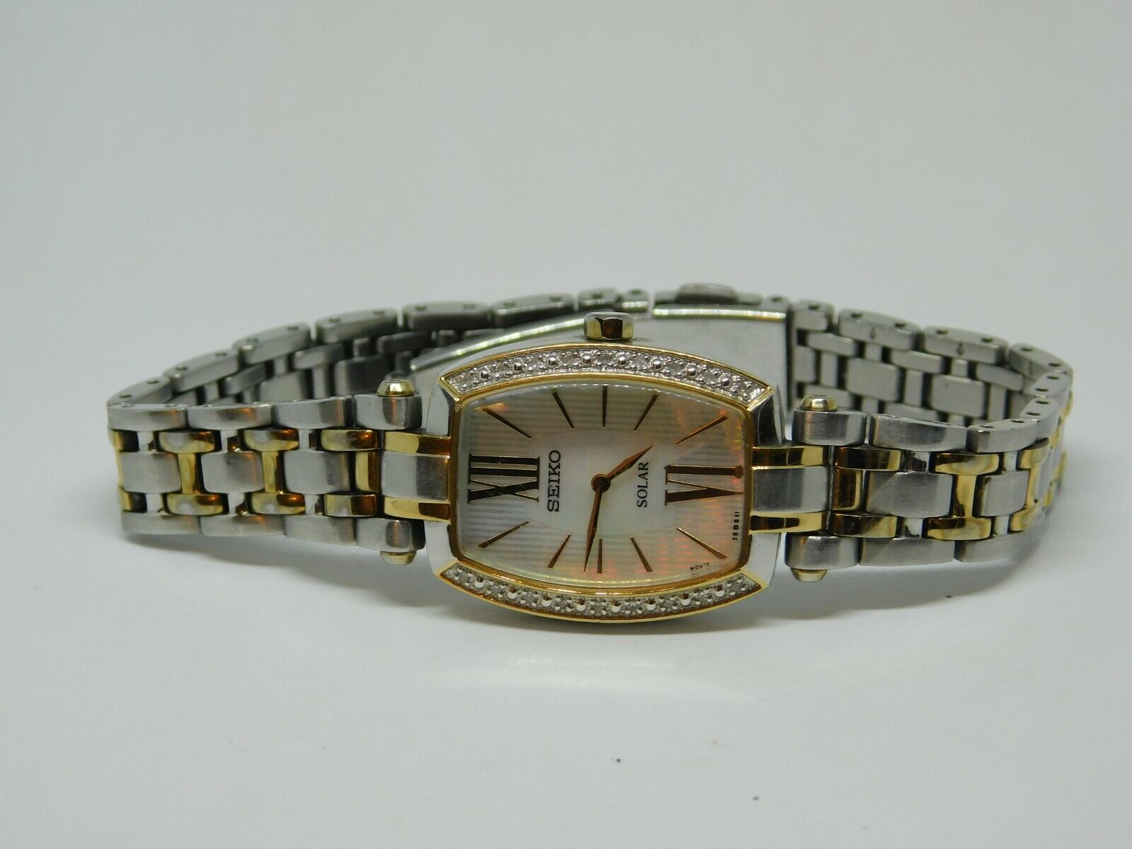 Seiko Solar V115-0BN0 Diamonds Two Tone Quartz Analog Ladies