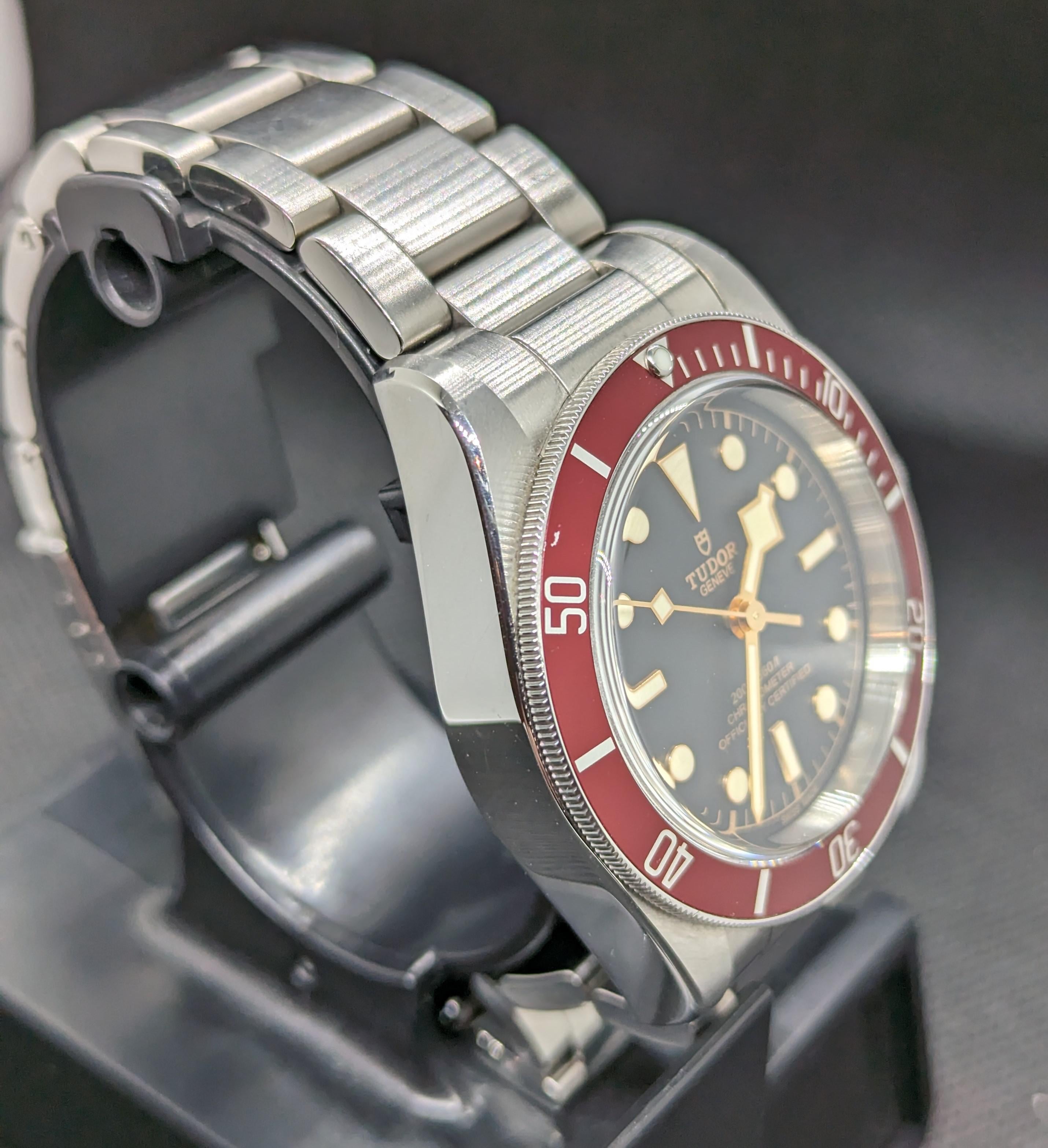 [WTS] Tudor Heritage Black Bay 41 Red Bezel 79230R | WatchCharts ...