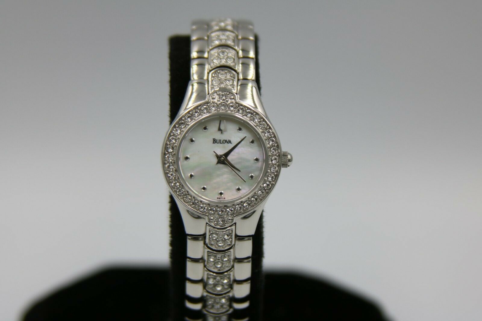 Bulova 96t14 hotsell